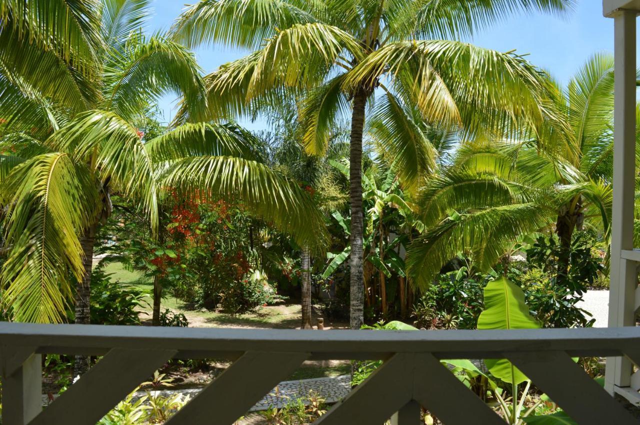 The Edgewater Resort & Spa Rarotonga Esterno foto