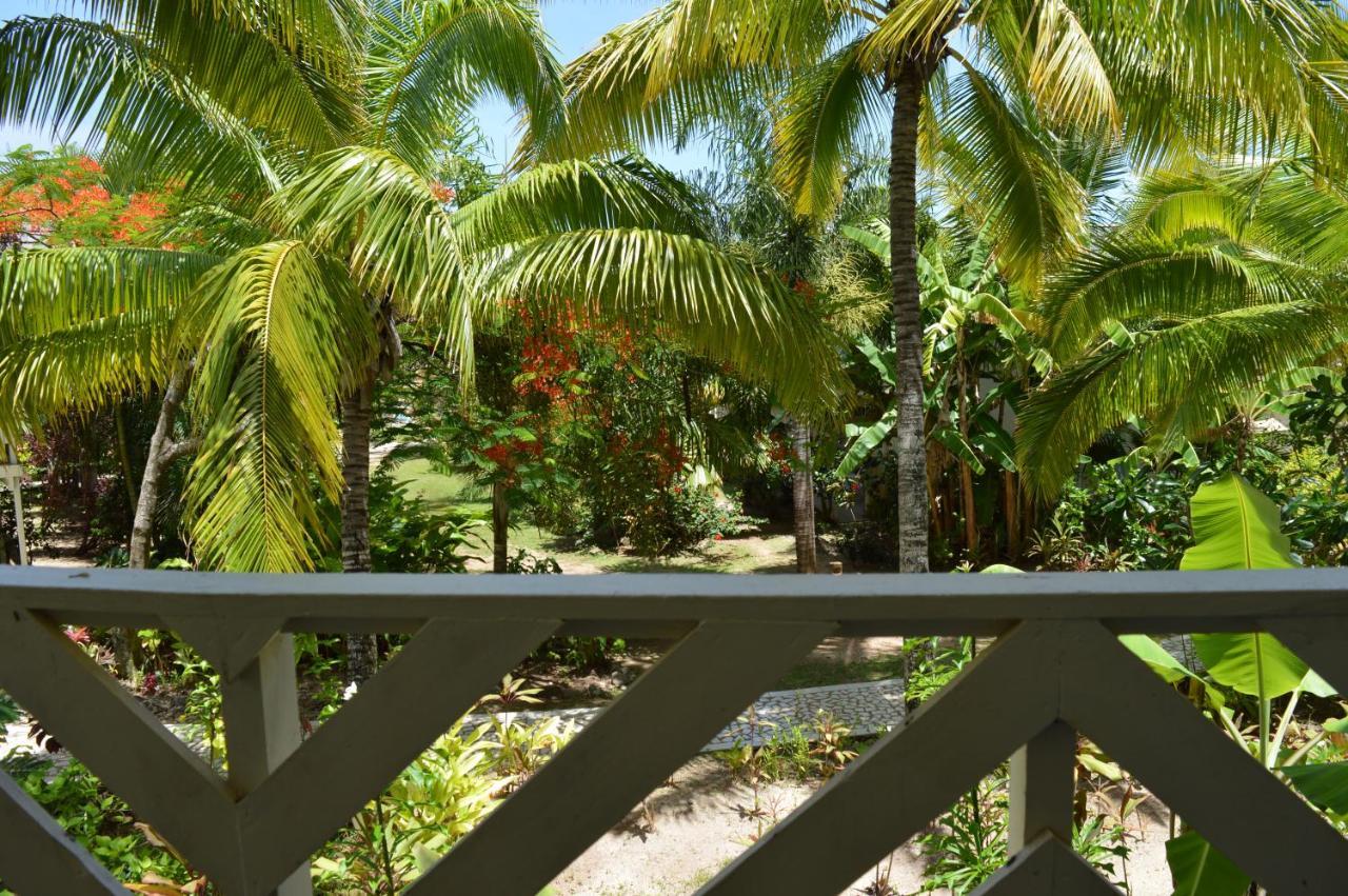 The Edgewater Resort & Spa Rarotonga Esterno foto